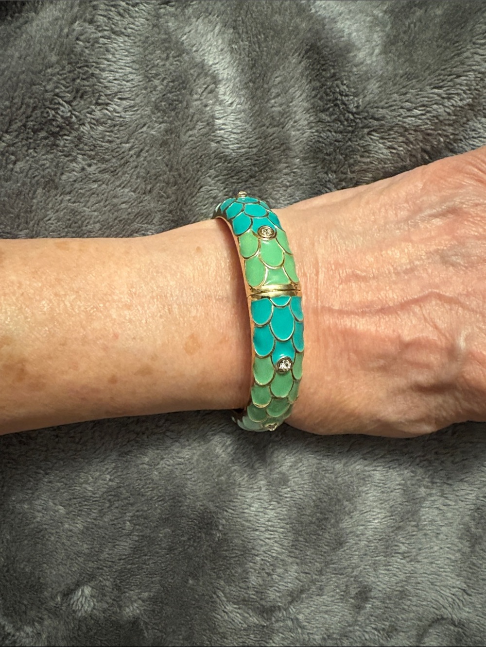 Gold-Tone Turquoise & Mint Scalloped Enamel Bangle Clamper Bracelet